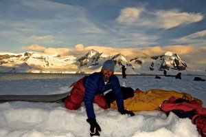 Passenger Matthew Fraser digging his "grave" (Ioffe)